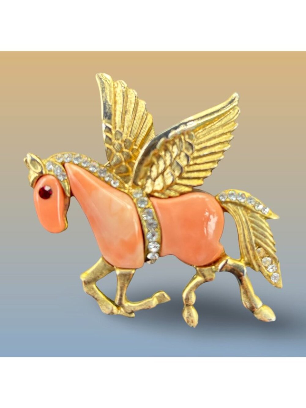 Pegasus Pink Lucite Statement Brooch Pin Attributed Hattie Carnegie Gift Vintage - Picture 9 of 10